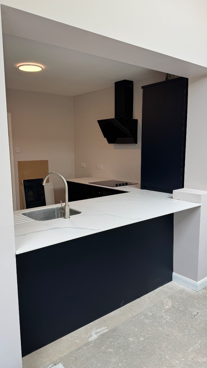 Kitchen Fitter: Image 2